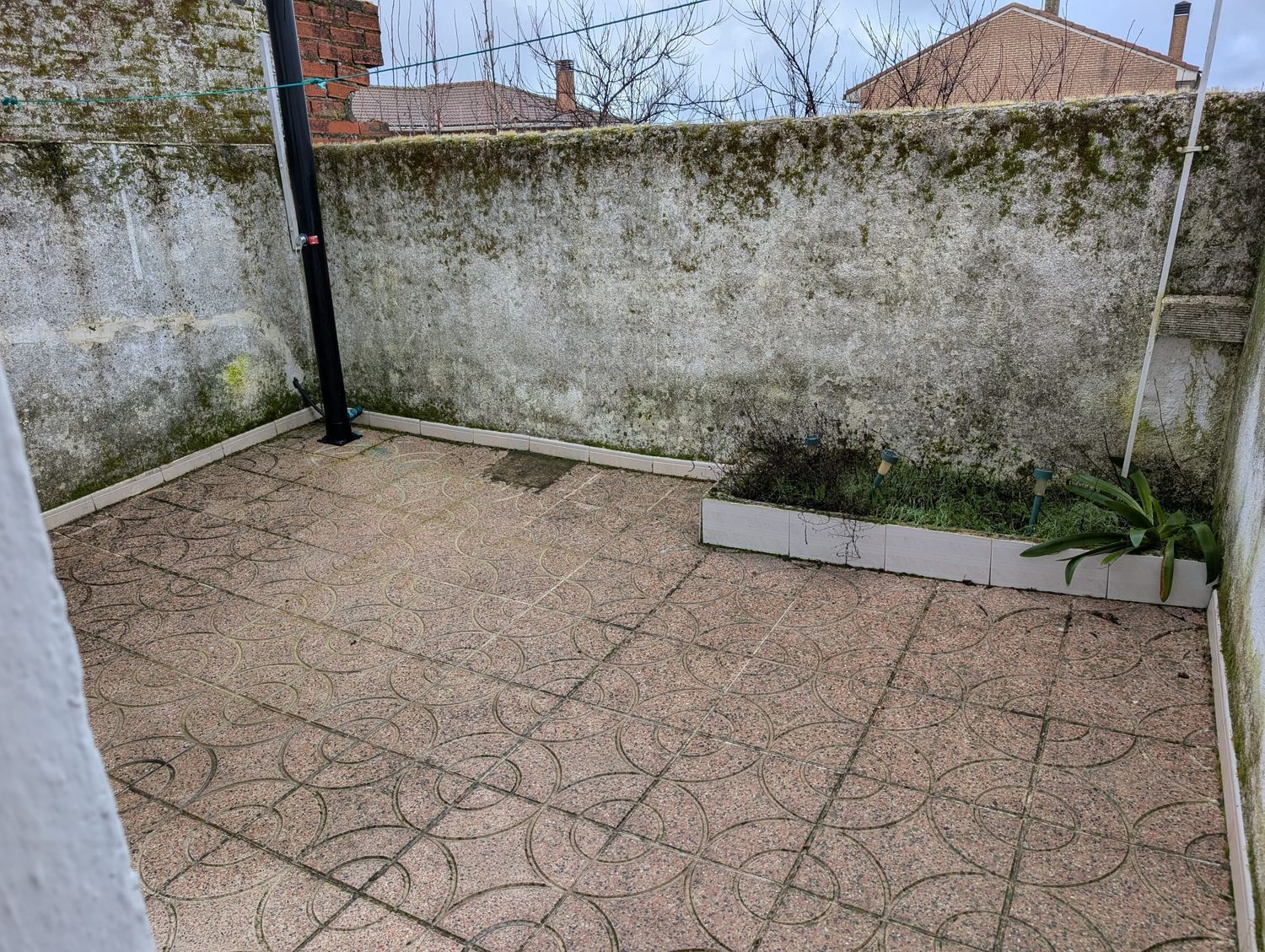 1402385306